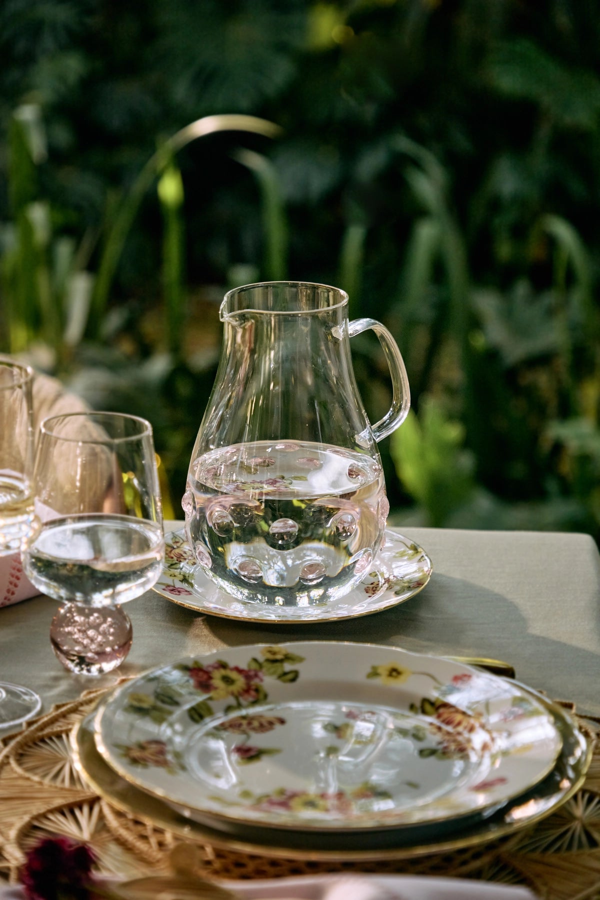 Pitcher Fantasia Rose